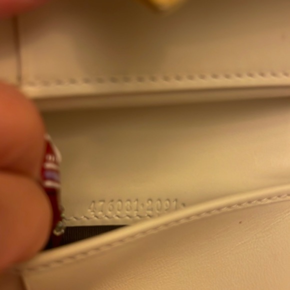 GUCCI WALLET - Picture 3 of 4